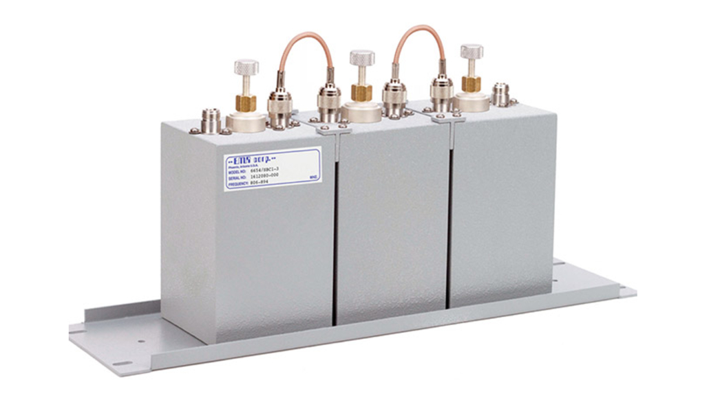 806 894 MHz Cavity Resonators Argosy Communications Products Ltd.